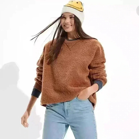 American Eagle Brown Cozy Sherpa Crew Neck Oversized Cropped Sweatshirt - Picture 1 of 14